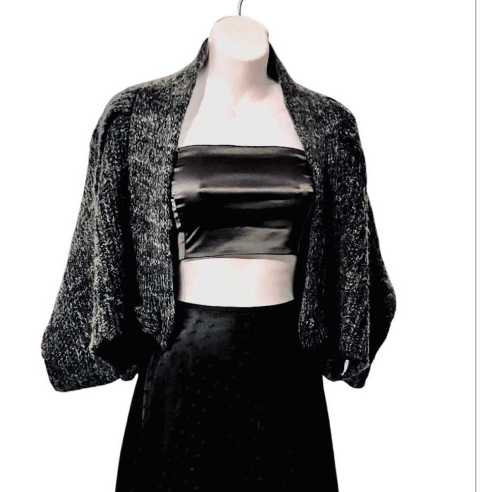 ii Sisters Wool Blend Grey/Black Knit Cropped Cape Shrug Type Cardigan Sweater